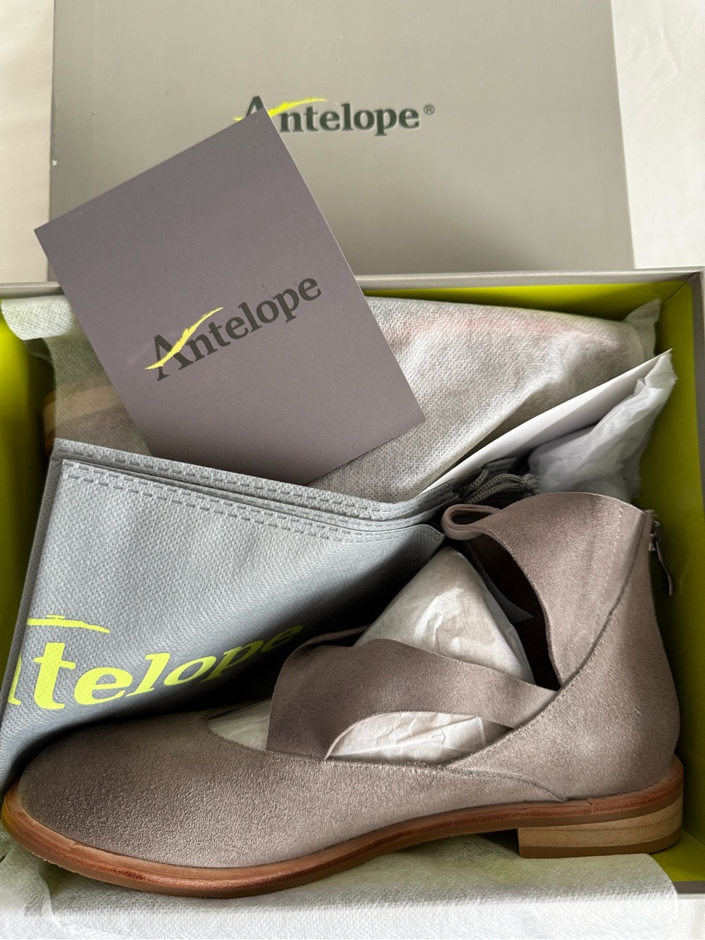 Antelope Light Grey Suede Crisscross Ballet Flats size 8/8.5 EUR 39 New In Box